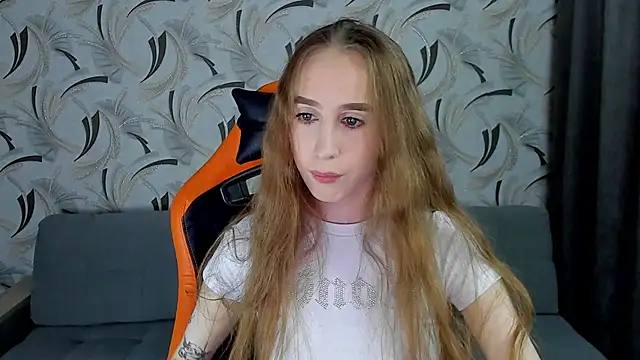 Snapshot of _mira_cle_ chatting on 12.09.24  mira cle  online show from 12.09.24