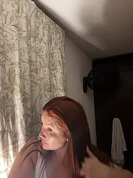 Snapshot of EmilyBarragan chatting on 02.13.25 EmilyBarragan online show from 02.13.25