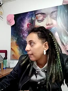 Snapshot of ORIANNA_BODMOD chatting on 12.13.24 ORIANNA BODMOD online show from 12.13.24