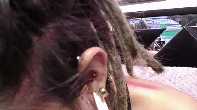 Snapshot of ORIANNA_BODMOD chatting on 03.07.25 ORIANNA BODMOD online show from 03.07.25