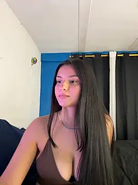 Snapshot of Lolitah__69 chatting on 09.20.25 Lolitah  69 online show from 09.20.25