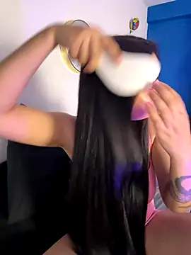 Snapshot of Lolitah__69 chatting on 10.15.25 Lolitah  69 online show from 10.15.25