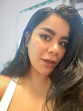 Snapshot of Insane_Issa chatting on 01.24.25 Insane Issa online show from 01.24.25