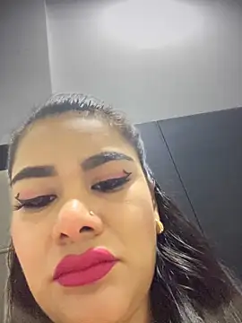 Snapshot of Insane_Issa chatting on 02.16.25 Insane Issa online show from 02.16.25