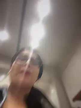 Snapshot of Insane_Issa chatting on 02.20.25 Insane Issa online show from 02.20.25