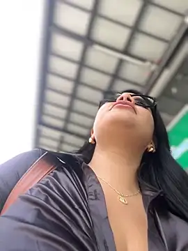 Snapshot of Insane_Issa chatting on 03.13.25 Insane Issa online show from 03.13.25