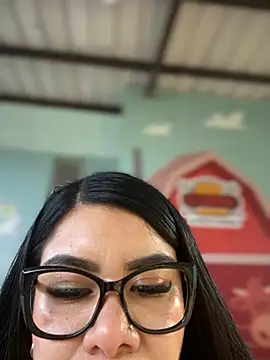 Snapshot of Insane_Issa chatting on 03.22.25 Insane Issa online show from 03.22.25