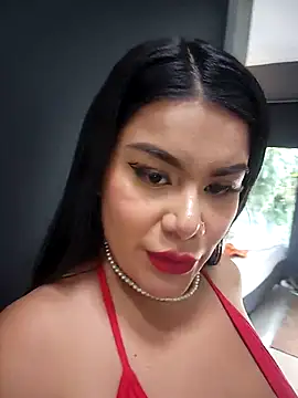 Snapshot of Insane_Issa chatting on 09.23.25 Insane Issa online show from 09.23.25