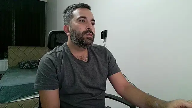 Snapshot of tgltplsr chatting on 09.19.25 tgltplsr online show from 09.19.25