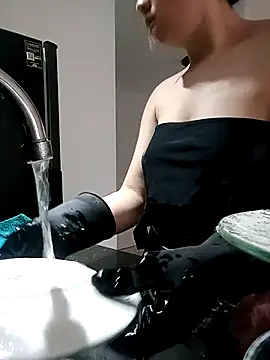 Snapshot of alix692 chatting on 11.18.25 alix692 online show from 11.18.25