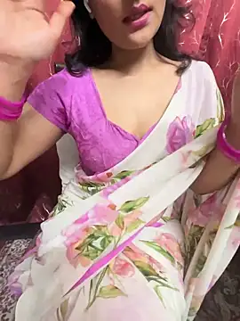 Snapshot of LuscousPussy chatting on 12.25.24 LuscousPussy online show from 12.25.24