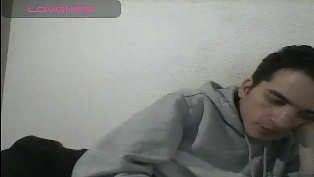 Snapshot of Tombgy07 chatting on 01.06.25 Tombgy07 online show from 01.06.25