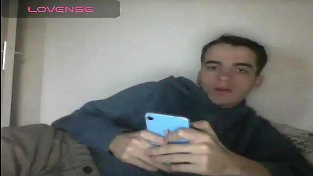 Snapshot of Tombgy07 chatting on 02.13.25 Tombgy07 online show from 02.13.25