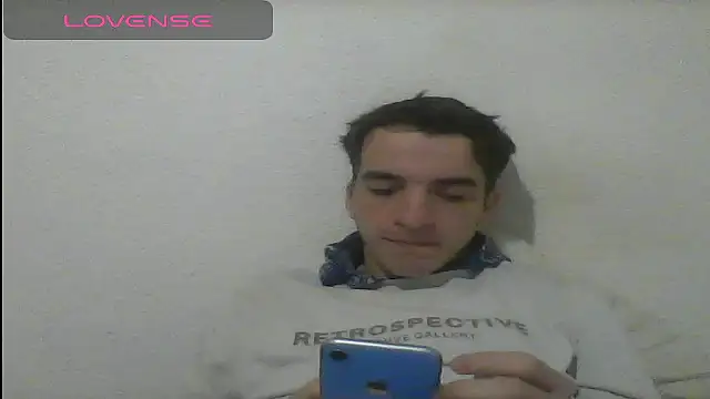 Snapshot of Tombgy07 chatting on 03.17.25 Tombgy07 online show from 03.17.25