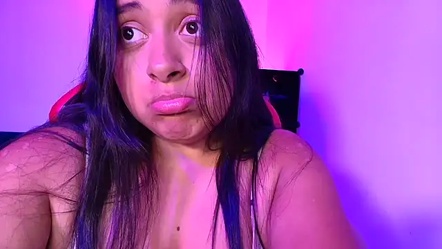 Snapshot of Soysofiarodrigu chatting on 10.15.25 Soysofiarodrigu online show from 10.15.25