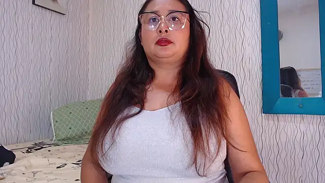 Snapshot of NadiaWhite chatting on 02.07.25 NadiaWhite online show from 02.07.25