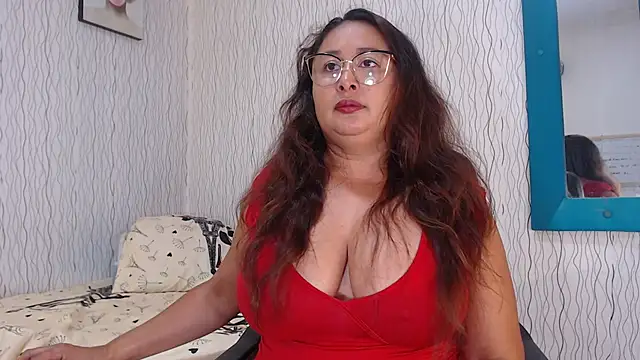 Snapshot of NadiaWhite chatting on 03.14.25 NadiaWhite online show from 03.14.25