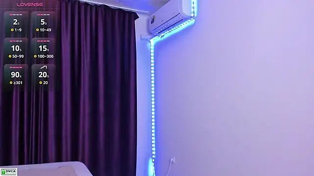 Snapshot of goodnightkitty chatting on 10.11.25 goodnightkitty online show from 10.11.25