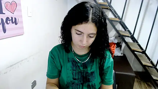 Snapshot of samantha_baby_ chatting on 01.22.25 samantha baby online show from 01.22.25