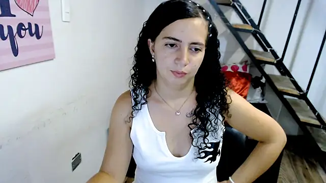 Snapshot of samantha_baby_ chatting on 02.04.25 samantha baby online show from 02.04.25