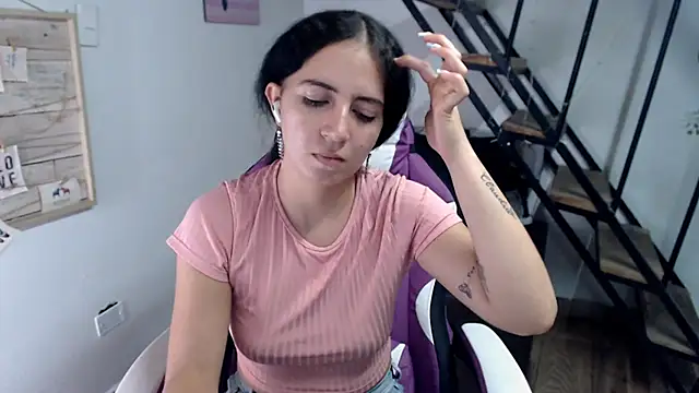 Snapshot of samantha_baby_ chatting on 10.18.25 samantha baby online show from 10.18.25