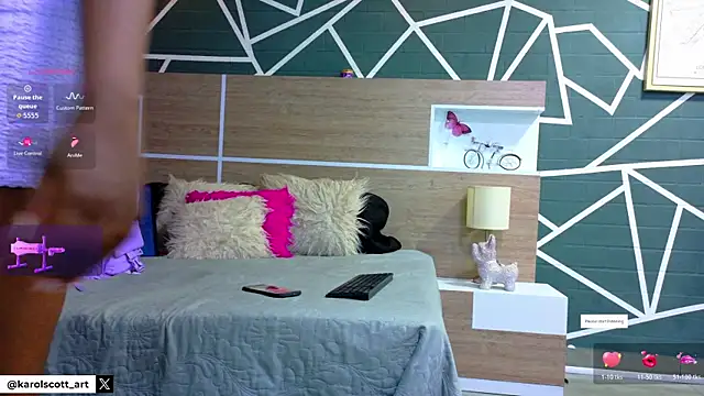 KAROL-SCOTT online show from 11.21.25