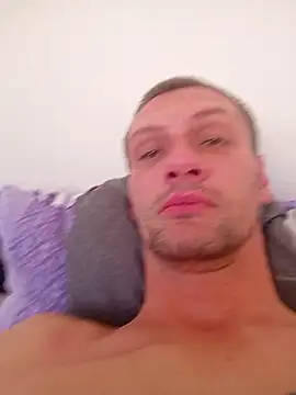 Snapshot of otkabrr chatting on 11.04.25 otkabrr online show from 11.04.25