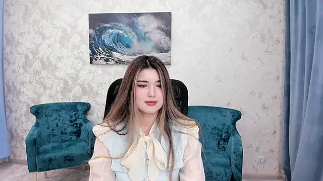 AnneTLi online show from 12.04.24