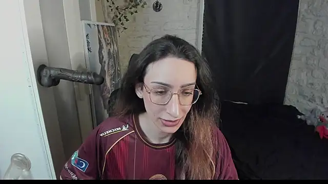 Snapshot of Mayala__ chatting on 03.09.25 Mayala   online show from 03.09.25