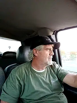 Snapshot of TTolbert chatting on 12.19.24 TTolbert online show from 12.19.24