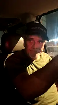 Snapshot of TTolbert chatting on 12.23.24 TTolbert online show from 12.23.24