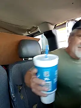 Snapshot of TTolbert chatting on 03.06.25 TTolbert online show from 03.06.25