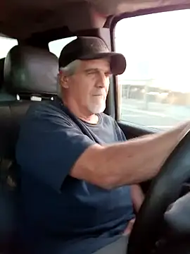 Snapshot of TTolbert chatting on 03.10.25 TTolbert online show from 03.10.25