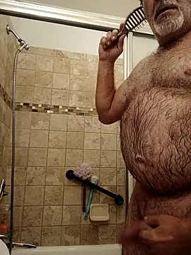 Snapshot of TTolbert chatting on 09.11.25 TTolbert online show from 09.11.25