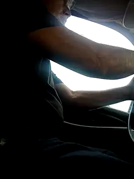 Snapshot of TTolbert chatting on 10.11.25 TTolbert online show from 10.11.25