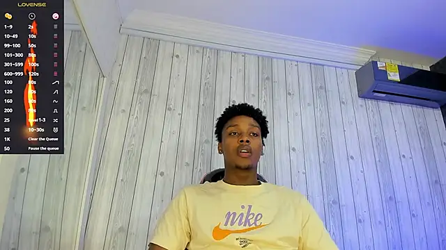 DominicSccott online show from 03.08.25