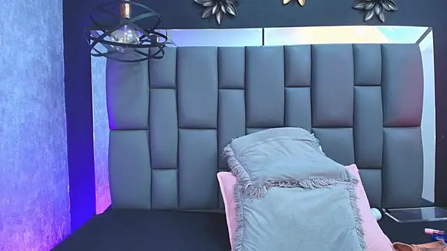  MiaBrown  online show from 09.20.25