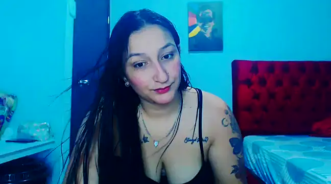 Snapshot of liz_dirty chatting on 12.21.24 liz dirty online show from 12.21.24
