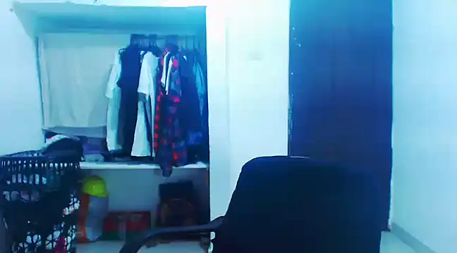 Snapshot of liz_dirty chatting on 02.08.25 liz dirty online show from 02.08.25