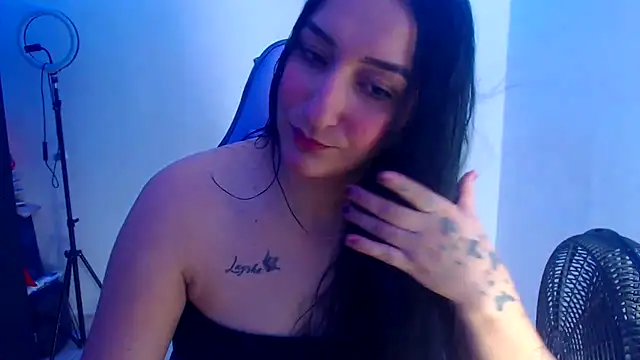 Snapshot of liz_dirty chatting on 09.14.25 liz dirty online show from 09.14.25