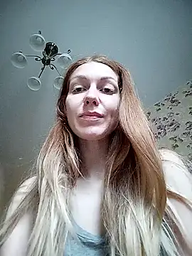 Snapshot of _Sweet_Love_ chatting on 09.19.25 Sweet Love online show from 09.19.25