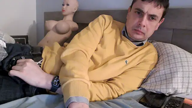 Snapshot of freddy0222222 chatting on 01.27.25 freddy0222222 online show from 01.27.25