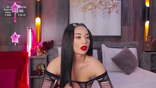 Snapshot of MadyLuxxx chatting on 01.16.25 MadyLuxxx online show from 01.16.25