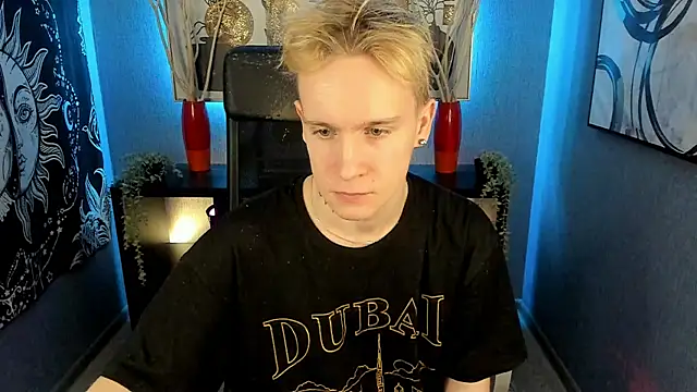 Snapshot of AlexxSweet chatting on 12.18.24 AlexxSweet online show from 12.18.24