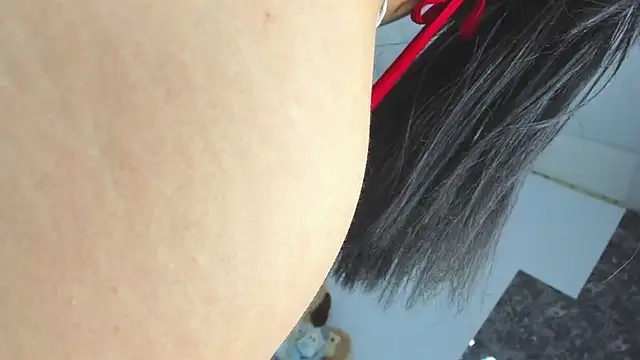 Snapshot of SEXY_DANNA17 chatting on 03.19.25 SEXY DANNA17 online show from 03.19.25