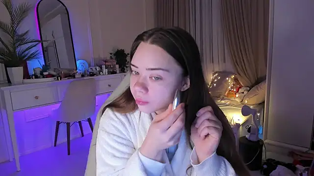 VixenMia online show from 02.28.25