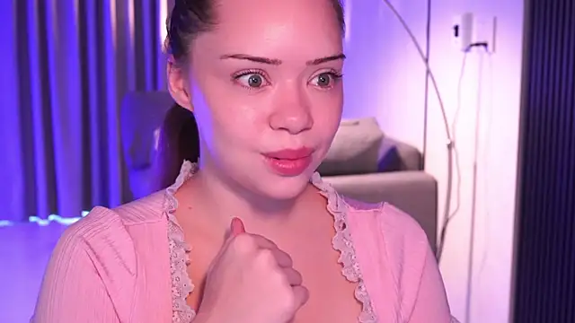 VixenMia online show from 10.02.25