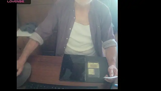 Snapshot of terrybare chatting on 01.03.25 terrybare online show from 01.03.25