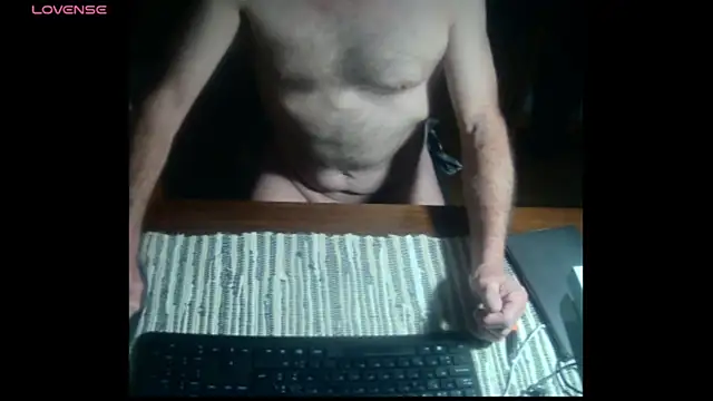 Snapshot of terrybare chatting on 03.16.25 terrybare online show from 03.16.25