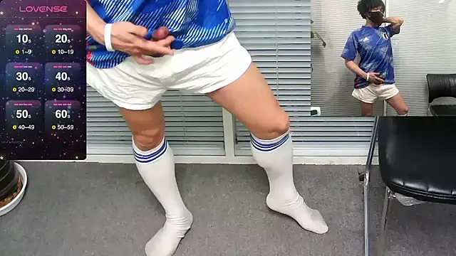 Snapshot of mio_JAPAN chatting on 03.13.25 mio JAPAN online show from 03.13.25